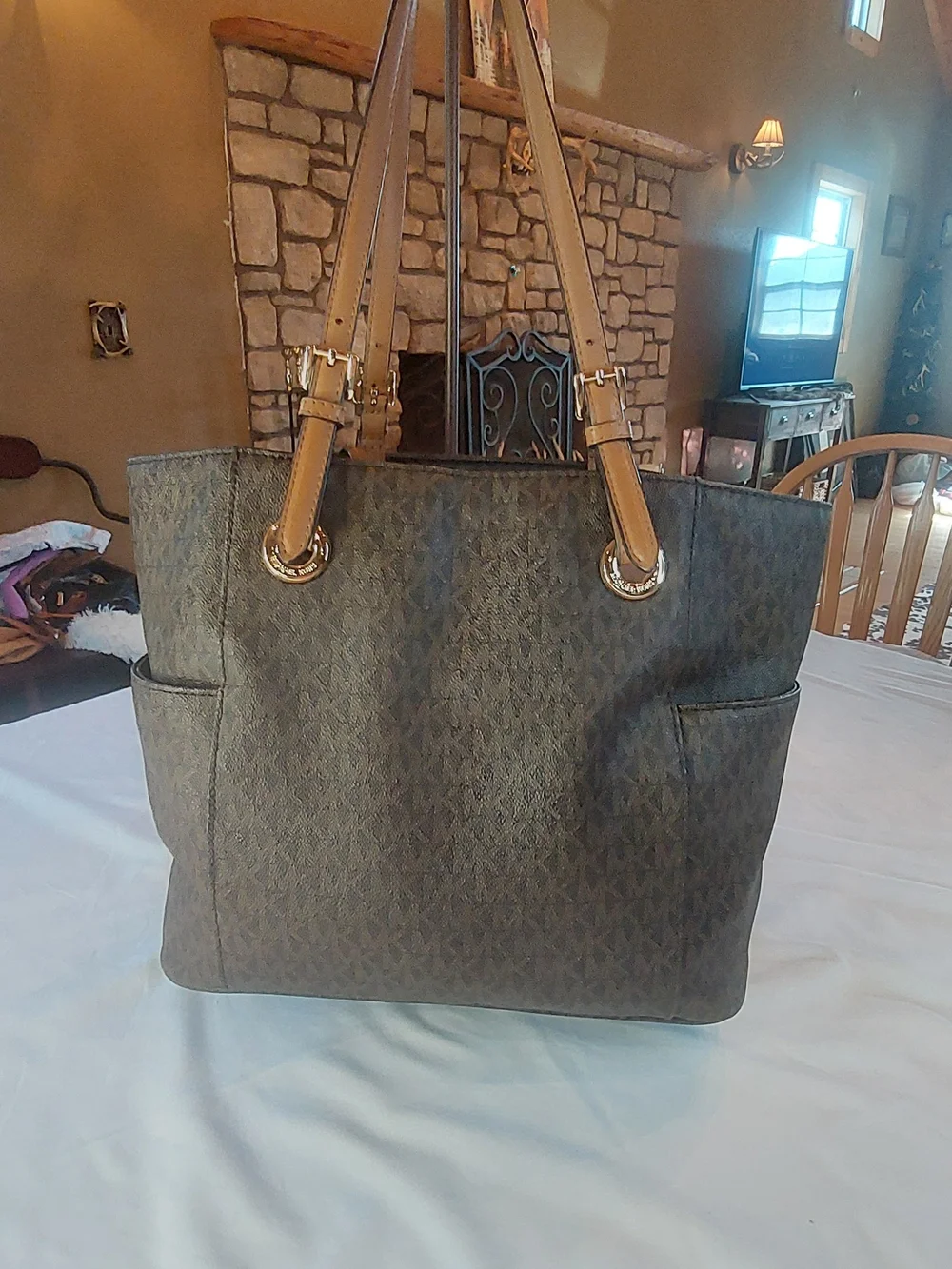 Michael Kors Jet Set Medium EW Signature Tote Brown Acorn LIKE NEW